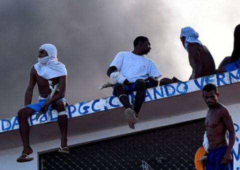 Presos retornam ao telhado no sétimo dia de motim em RN