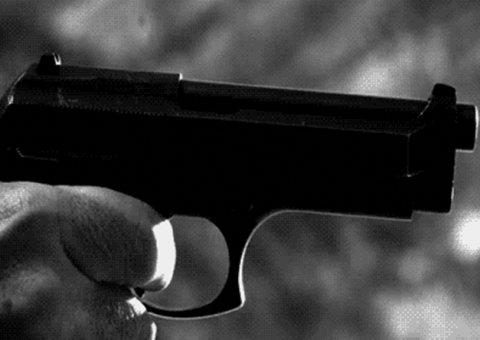 Enquanto dormia, mulher é morta após bandidos invadirem residência no AM