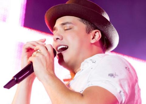  Wesley Safadão revela que perdeu virgindade quando criança: 'com a empregada'