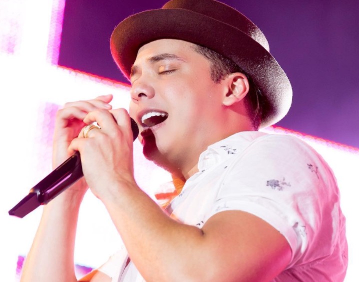  Wesley Safadão revela que perdeu virgindade quando criança: 'com a empregada'