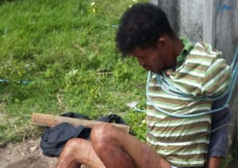 Suspeito de tentar assaltar casa é amarrado e espancado por populares em Manaus