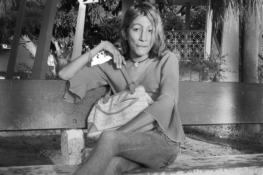  No Amazonas, travesti é assassinada com pelo menos 13 facadas durante briga 