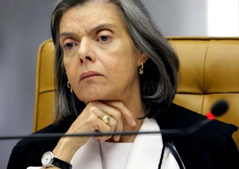 Cármen Lúcia analisa critério para escolha do novo relator da Lava Jato