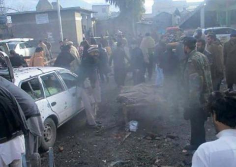 Explosão em mercado deixa 20 mortos e 50 feridos