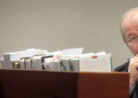 Celso de Mello surge como favorito para assumir Lava Jato