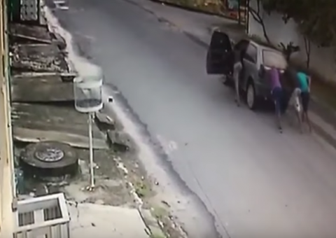 Após pane mecânica em veículo, bandidos decidem roubar outro carro em Manaus