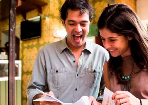 Bruno Mazzeo descobre  que vai ser pai e tem surpresa