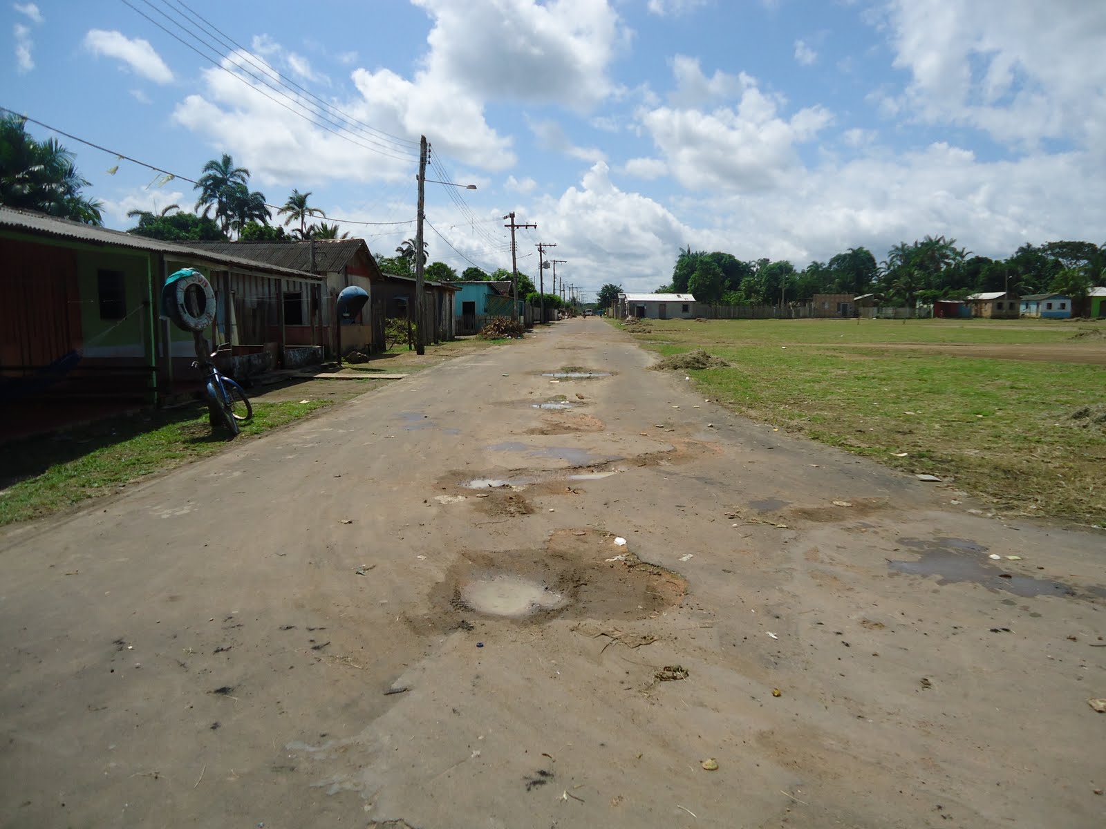 Adolescente mata rival à terçadadas em briga no Amazonas