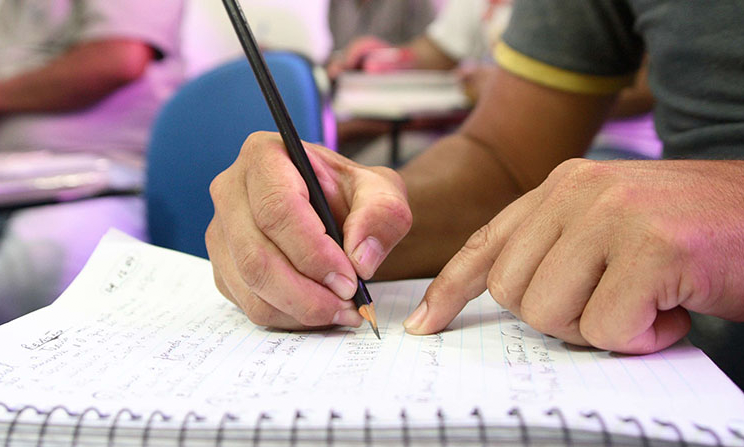 Sesi abre vagas para Educação de Jovens e Adultos