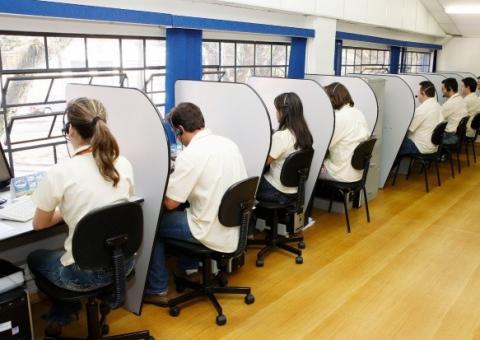 Ficar sentado o dia inteiro pode envelhecer seu corpo em 8 anos