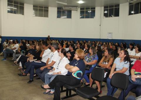 Gerentes e assessores da rede municipal participam de Jornada Pedagógica