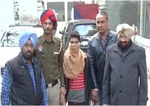 Adolescente mata e come partes do corpo de menino de 9 anos