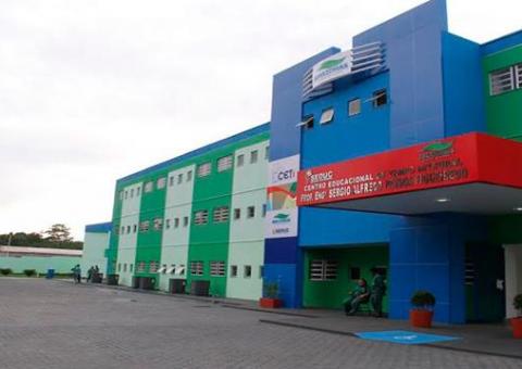 Mais de 1.200 vagas ainda estão disponíveis em 3 escolas públicas de Manaus