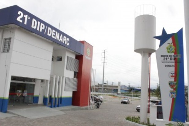 Mulher ameaça mãe de morte e põe fogo na casa da família em Manaus