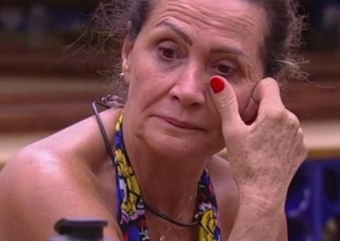 Susto no BBB17: Ieda passa mal e brothers se desesperam