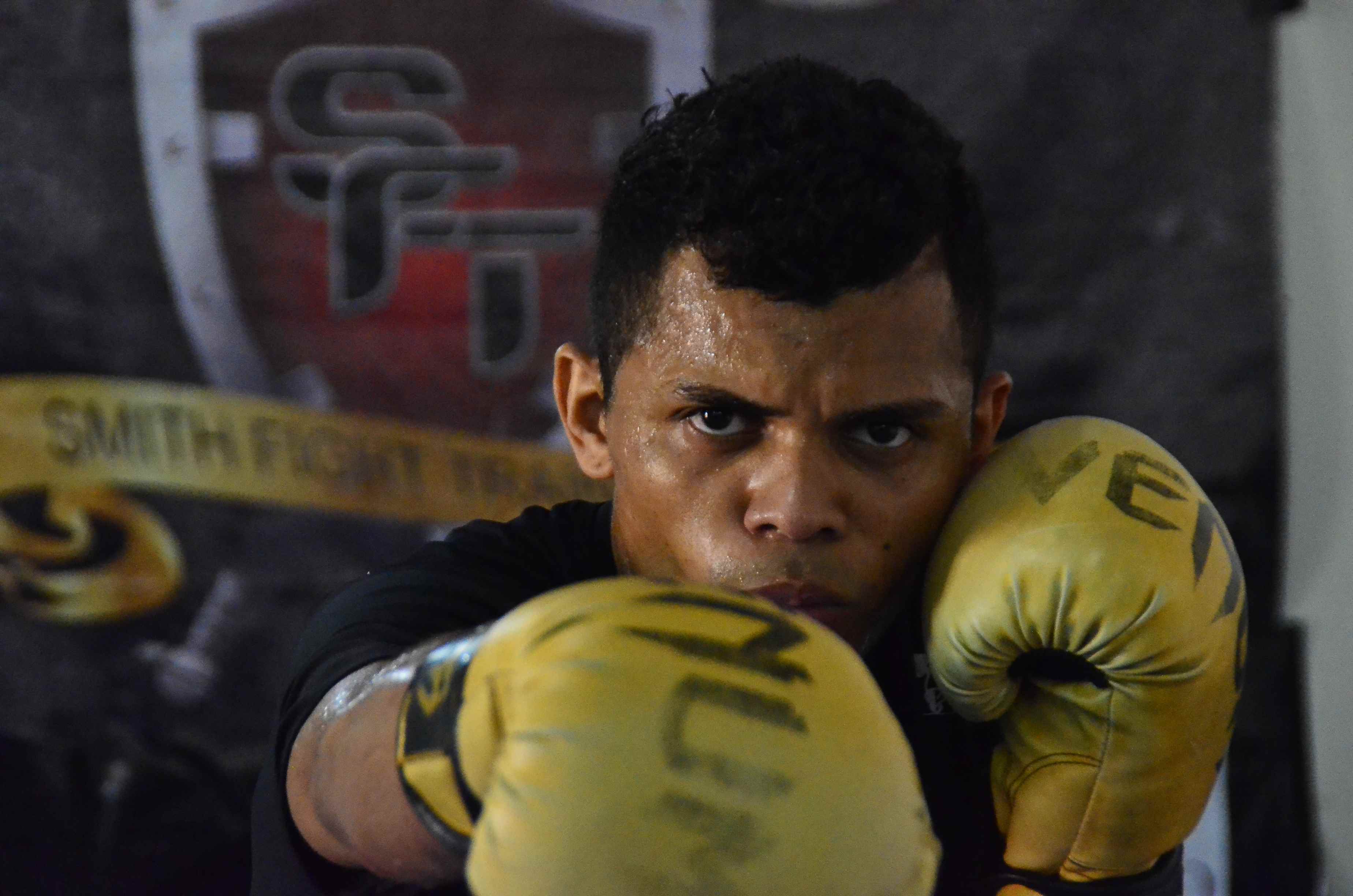 Lutador amazonense de MMA enfrenta carioca no Shooto Brasil neste domingo