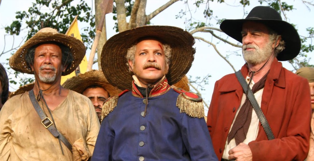 Drama retrata história do general venezuelano no Teatro Gebes Medeiros