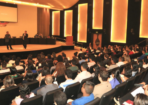 TCE chama 285 estudantes aprovados em PSS para estágio