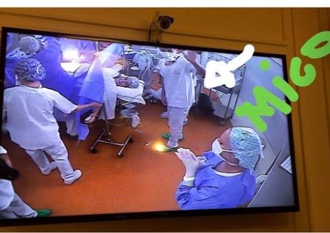 Kelly Key comemora nascimento do terceiro filho com transmissão do parto ao vivo