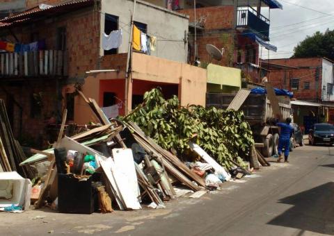 Quinze lixeiras viciadas já foram desfeitas esse mês em Manaus 