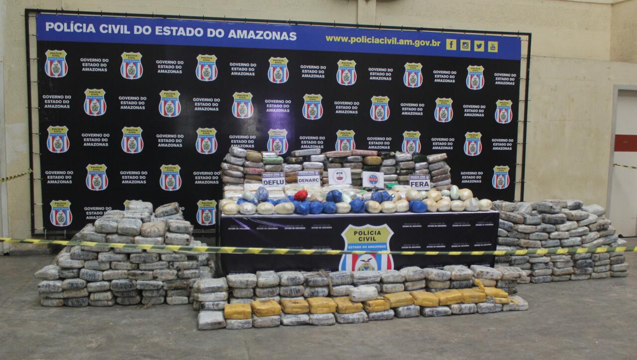 Polícia apreende tonelada de drogas avaliada em R$ 6 milhões que seria vendida no Carnaval de Manaus