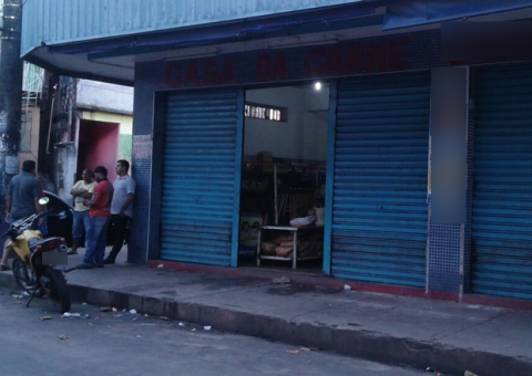 Homem é executado na frente do filho quando fazia compras em Manaus