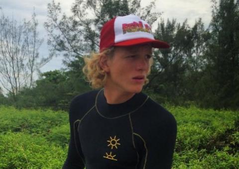  Filho de Letícia Spiller e Marcello Novaes é flagrado beijando gringa comprometida 