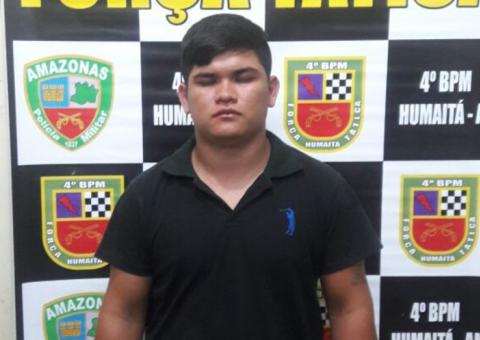 Homem aproveita liberdade condicional para roubar moto e acaba preso no AM