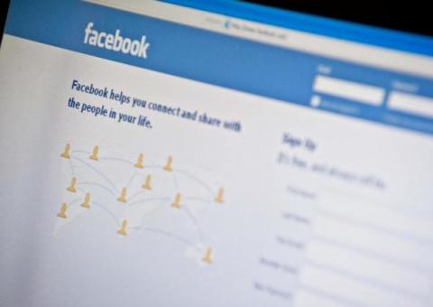 Após postagens no Facebook, casal discute e parte para violência