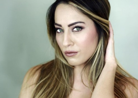 Após fazer promessa mulher faz sexo oral a 400 homens