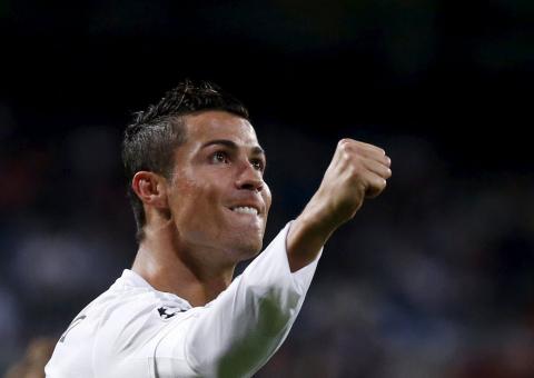 Cristiano Ronaldo se irrita com vaias e xinga torcida do Real Madrid