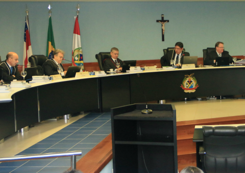 TCE julga 72 processos nesta terça-feira