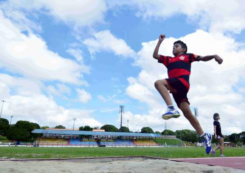 Vila Olímpica abre 2.600 vagas para crianças e adolescentes em Esportes e Dança