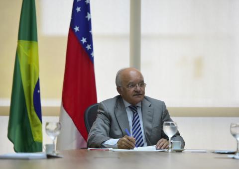 Governador José Melo se pronuncia sobre a retirada de subsídios das empresas de ônibus