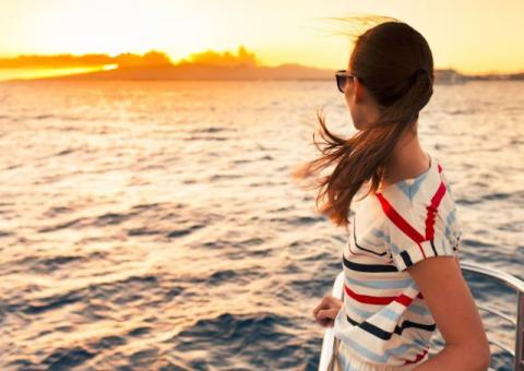 Emprego perfeito paga 202 mil reais para viajar e postar fotos