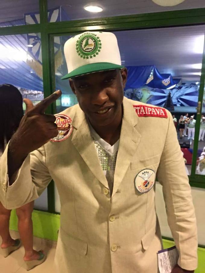  Ito Melodia o melhor interprete do carnaval carioca agita o Baile do Hawaii em Manaus 