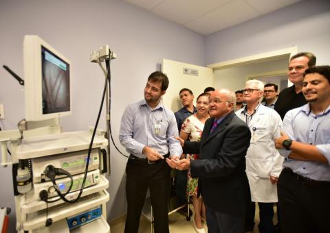  Governador José Melo anuncia reforço para saúde no Amazonas