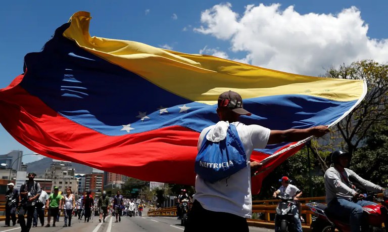 Brasil, Colômbia e México pedem divulgação de atas na Venezuela 