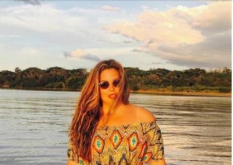 Modelo plus size é acusada de editar foto e detalhe 'revolta' internautas