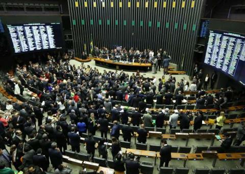 Seis candidatos disputam Presidência da Câmara nesta quinta-feira