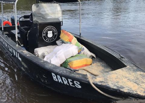   No Amazonas, polícia apreende cerca de 500 quilos de droga que estavam enterradas 