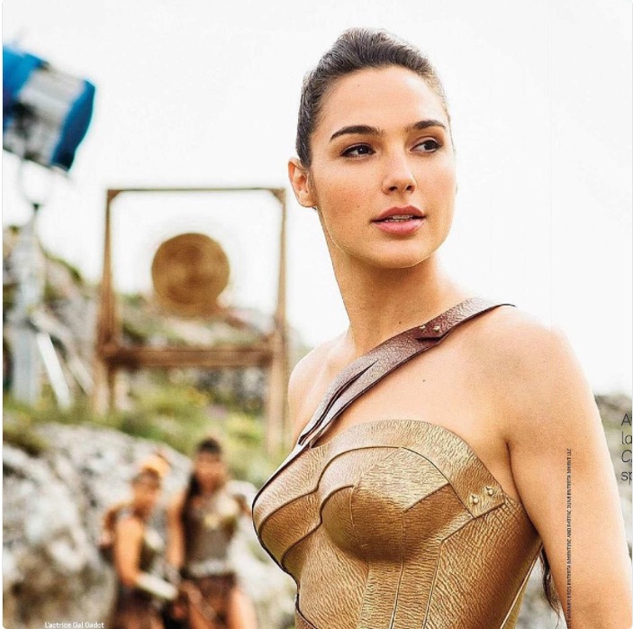 Gal Gadot aparece belíssima em imagem de bastidor de Mulher-Maravilha