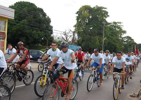 Prefeitura e ciclistas debatem estratégias para campanha de sensibilização no trânsito