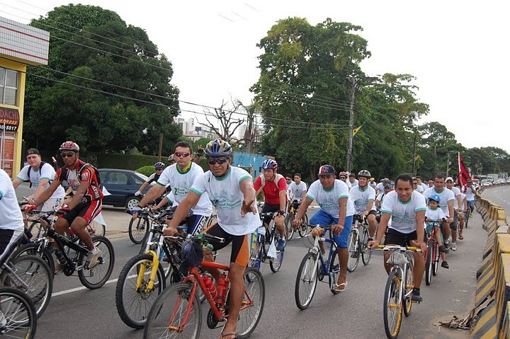 Prefeitura e ciclistas debatem estratégias para campanha de sensibilização no trânsito