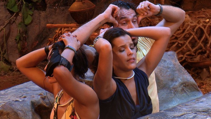 BBB17: Prova do líder já dura 16h e três seguem na briga