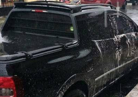 Bandidos roubam carro de trabalhador em Manaus