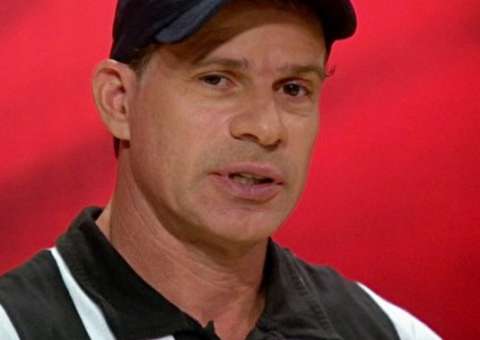  Ex-jogador Túlio mostra foto nu para apresentadora e é vetado na Globo 