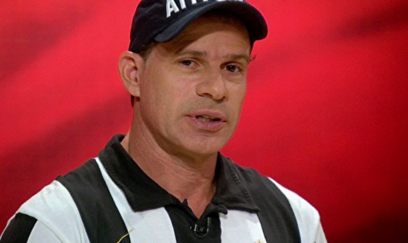  Ex-jogador Túlio mostra foto nu para apresentadora e é vetado na Globo 