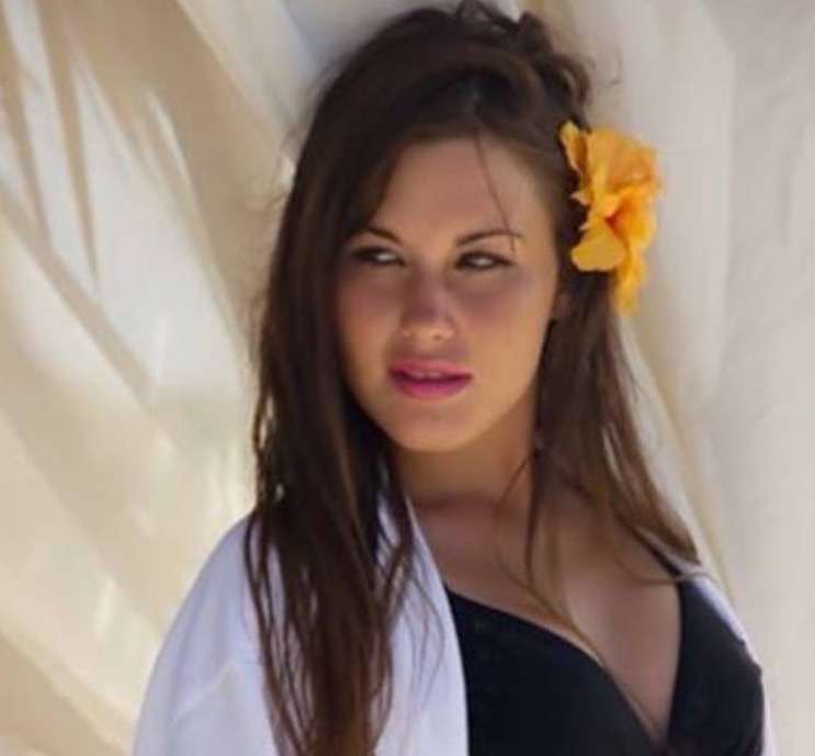  Modelo cubana troca 'maior amasso' com Luan Santana em novo clipe