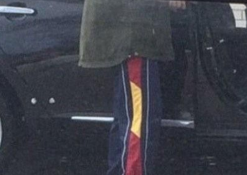 Essa foto está intrigando internautas por detalhe misterioso que ninguém consegue decifrar